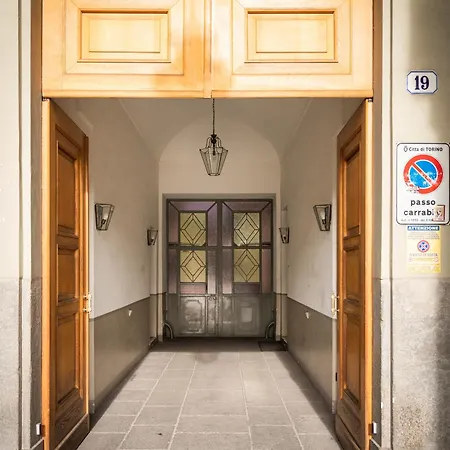 Carma - Storica In Piazza Vittorio Centro Apartamento *